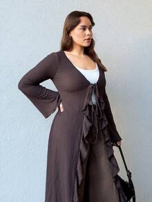 Nezia Cruz Blusa de punto con cuello en V, mangas de campana y detalle de lazo en la parte delantera, para mujer talla grande de la marca ICON - Marrón - Ver 3