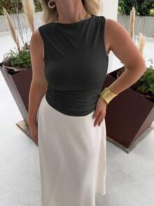 Ladies' Solid Color Round Neck Pleated Tank Top - Black - View 3
