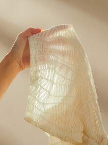 SHEIN Áo thun nữ mùa hè kiểu dáng thường ngày, tối giản, màu trơn, chất liệu vải có họa tiết, xếp lớp, bèo nhún ở nách, thích hợp cho mẹ và con gái, kiểu dáng thanh lịch màu be, gồm áo và chân váy Filipiniana, đồ đôi mẹ và con (2 món bán riêng) - trắng - Xem 13