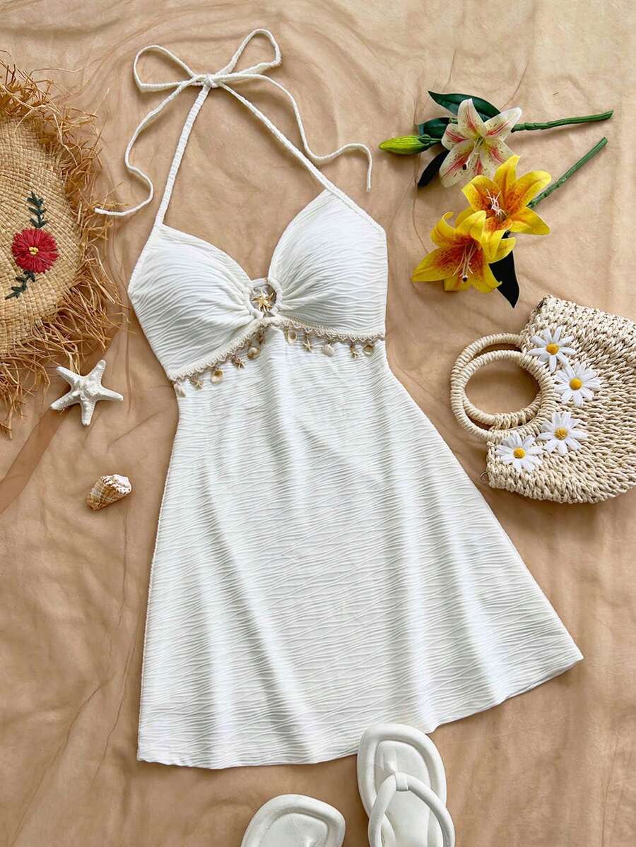 Soleia Frühlings-/Sommer-Neuheit, lässiges Urlaubsoutfit, Hochzeitsgast-Garderobe für Strand-Hochzeiten, Abschlussfeier-Brunch-Kleid, St. Patrick's Day, Frühjahrsferien, Ostern, Musik-Festival, elegantes, boho-tropisches Rückenfreies Minikleid mit strukturierter Strickoptik und Metalldekoration für Damen - Weiss - Übersicht 1