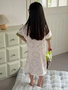 Dazy Kids Young Girls Round Neck Bear Print Short Sleeve Nightgown Loungewear