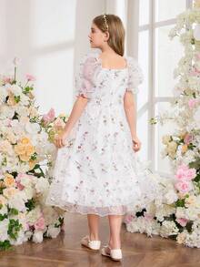 SHEIN 女童优雅公主裙，精致花卉印花装饰，方领泡泡袖，收腰喇叭形X型廓形，可爱公主风连衣裙 - 白色 - 查看 2