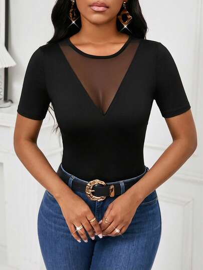 SHEIN Lady Blusa transparente de manga corta con cuello redondo, parches de malla y diseño sexy para mujer de talla grande