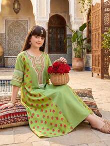 SHEIN Tween Girl Green Floral Print Retro Embroidery A-Line Maxi Vacation Dress,Autumn Boho Holiday Robe,Suitable For Festivals & Special Occasions,Jalabiya - Green - View 12