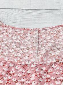 SHEIN LUNE Áo kiểu nữ cỡ lớn in họa tiết hoa nhí, cổ vuông, tay ngắn, thích hợp mặc mùa hè, ngày Valentine, phong cách boho, áo dự lễ hội âm nhạc, áo đi nghỉ mát, áo kiểu đồng quê, áo ngày của mẹ. - Hồng - Xem 4