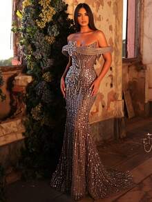 Glamrae Đầm dạ hội sang trọng, thanh lịch với thiết kế hoa 3D, hở vai, xẻ tà gợi cảm, kiểu đuôi cá, đính ngọc trai và sequin, thích hợp cho đám cưới, tiệc tùng, kỳ nghỉ, dạ hội và các sự kiện trang trọng (đính kết rất cầu kỳ). - Bạc - Xem 1