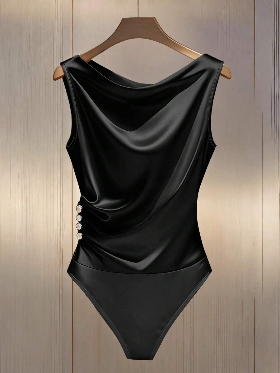 SHEIN LUNE 时尚垂褶领无袖褶裥饰边纽扣装饰修身连体衣 - 黑色 - 查看 1