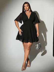 Viva Relle 大码女式纯色深V领褶皱腰身优雅荷叶袖连衣裙，适合约会和派对穿着 - 黑色 - 查看 3