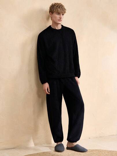 Vintage British Style Comfortable Casual Plush Textured Double-Sided Fleece Argyle Pattern Crew Neck Pullover Sweater, Suitable For Loungewear Or Outerwear, Men