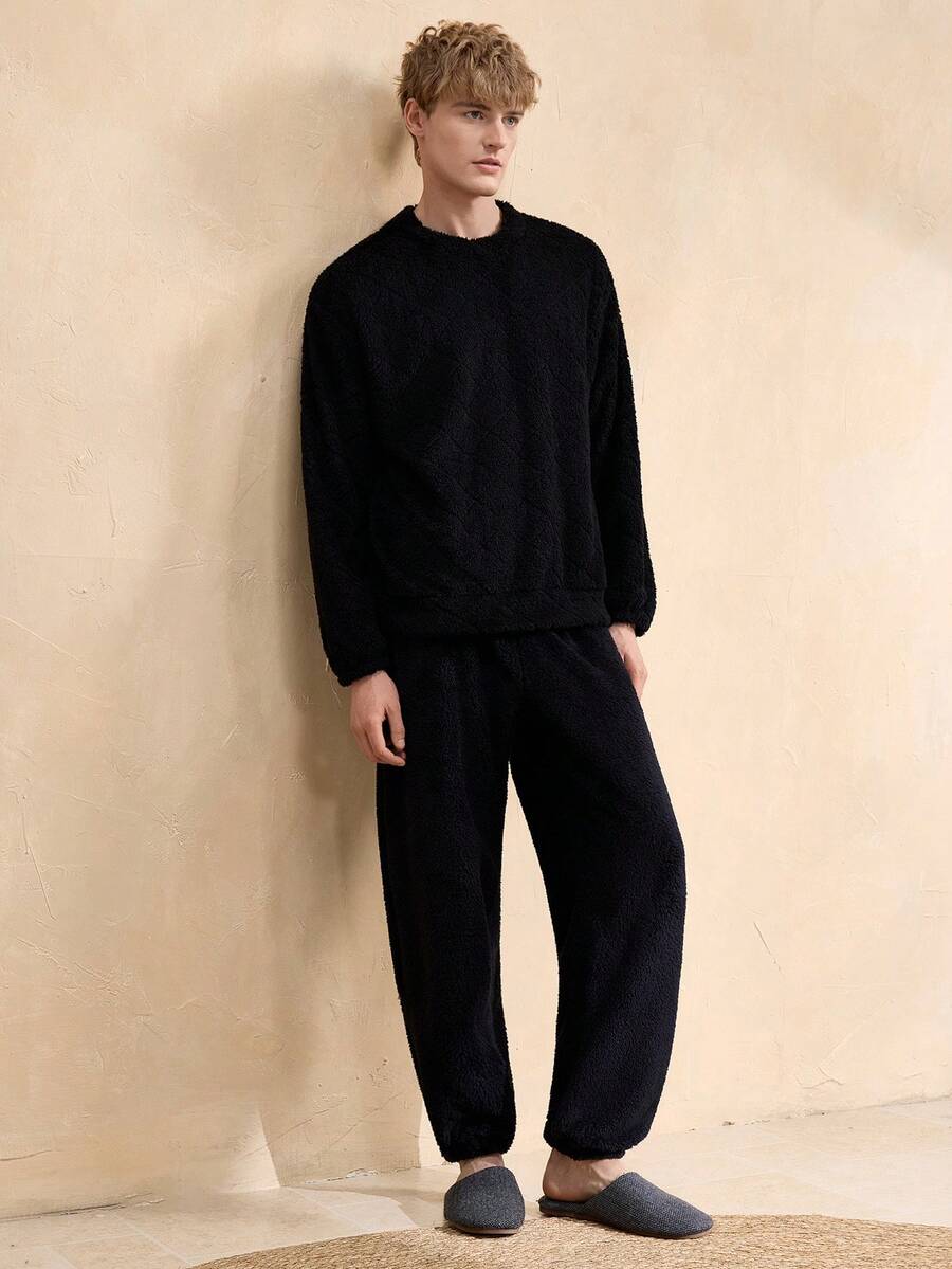 EverLounge 复古英伦风舒适休闲双面绒面菱格纹圆领套头毛衣，适合居家穿着或外穿，男士