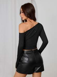 SHEIN PETITE Women's New Oblique Shoulder Ruched Long Sleeve Glitter Fitted Fashion T-Shirt Black Off Shoulder Top - Black - View 3