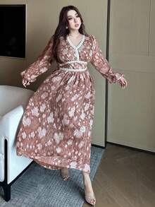 Dazy Plus Maxi-Kleid mit Blumen-Spitzen-Patchwork, V-Ausschnitt und Laternenärmeln, elegant und anmutig, Große Größen für Frauen, Frühlings-/Sommer-Sommerkleid - Babypink - Übersicht 6