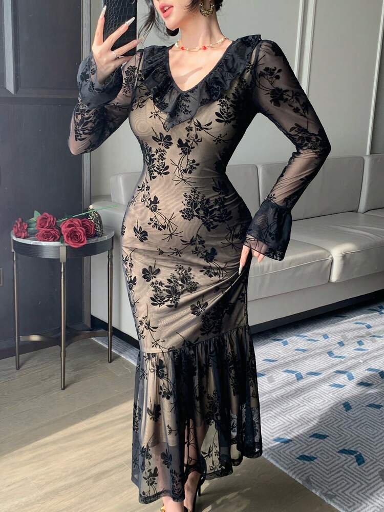 Elegant French Vintage Pleated Waist Fitted Slit Lace Ruffle Hem Dress For Women