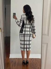 SHEIN Lady CURVE بدلة رسمية أنيقة للسيدات البدينات مكونة من بليزر مزين بالشيكارة والدانتيل وتنورة - أبيض وأسود - مشاهدة 2