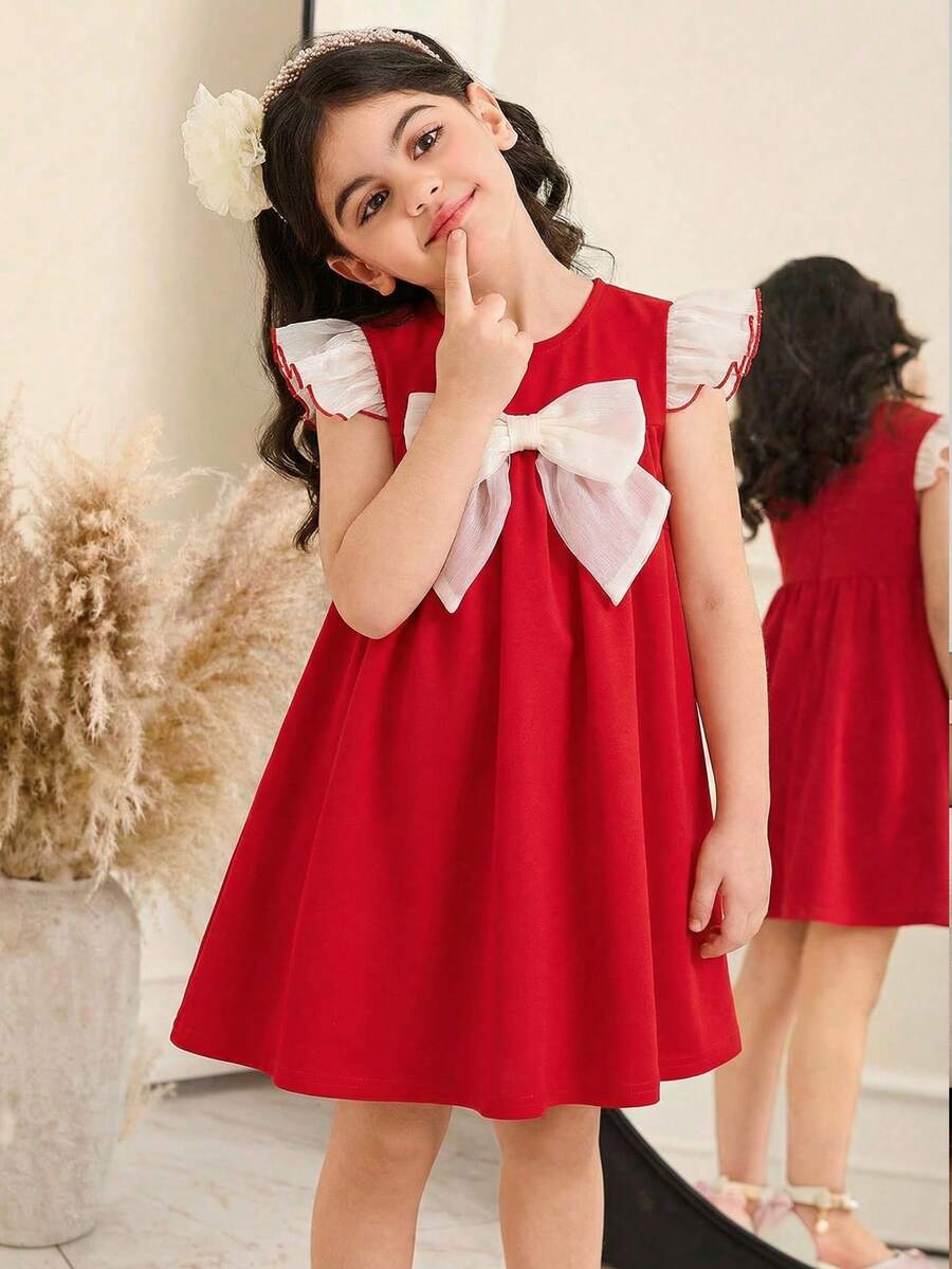 SHEIN Young Girl Knit Round Neck Patchwork Ruffled Big Bow Decor Fitted A-Line Dress, Colorblock, Red, Matching Family Vacation, Cute & Elegant & Fashionable, Partywear, Birthday, Gorgeous Princess, Mom And Daughter & Sisters Matching.Spring Summer., Valentine's Day Red Heart Print Dress. - Red - View 1