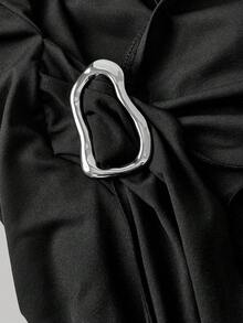 SHEIN MOD 两件套女士荷叶边金属褶皱腰部吊带上衣，适合海滩度假、下午茶派对、优雅场合、舞会、可爱场合、夏季度假、女士海滩装、女士情人节装、春夏装、派对上衣、蕾丝上衣、女士情人节装、时尚装、生日装、约会装、浪漫装、外出装、Y2K风格上衣 - 黑與白 - 查看 3