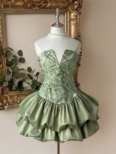 Lovelzi 优雅奢华的草绿色串珠亮片V领缎面迷你裙，后背系带可调节，层叠荷叶边裙摆设计，适合正式场合、约会、派对、音乐节、假期、婚礼、盛会等。