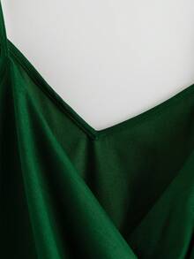 GlowEve CURVE Plus Size Elegant Summer Knot Design Camisole For Night Out Club,Fashionable Dark Green Spaghetti Strap Wrap Top,Emerald Green Vacation Dates Top - Green - View 4