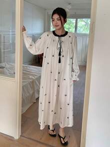 Dazy Plus Cartoon Print Loose Contrast Color Patchwork Drawstring Collar Long Sleeve Plus Size Women Nightgown Pajamas - Apricot - View 3