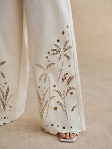 Anewsta 女士时尚、优雅、性感镂空刺绣浪漫派对/度假米色直筒牛仔裤，春夏款 - 米色 - 查看 1