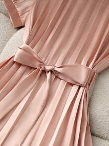GlowEve Elegant Romantic Vacation Valentine's Day Party Pleated Tie-Up Bow Dress For Women - Baby Pink - View 3