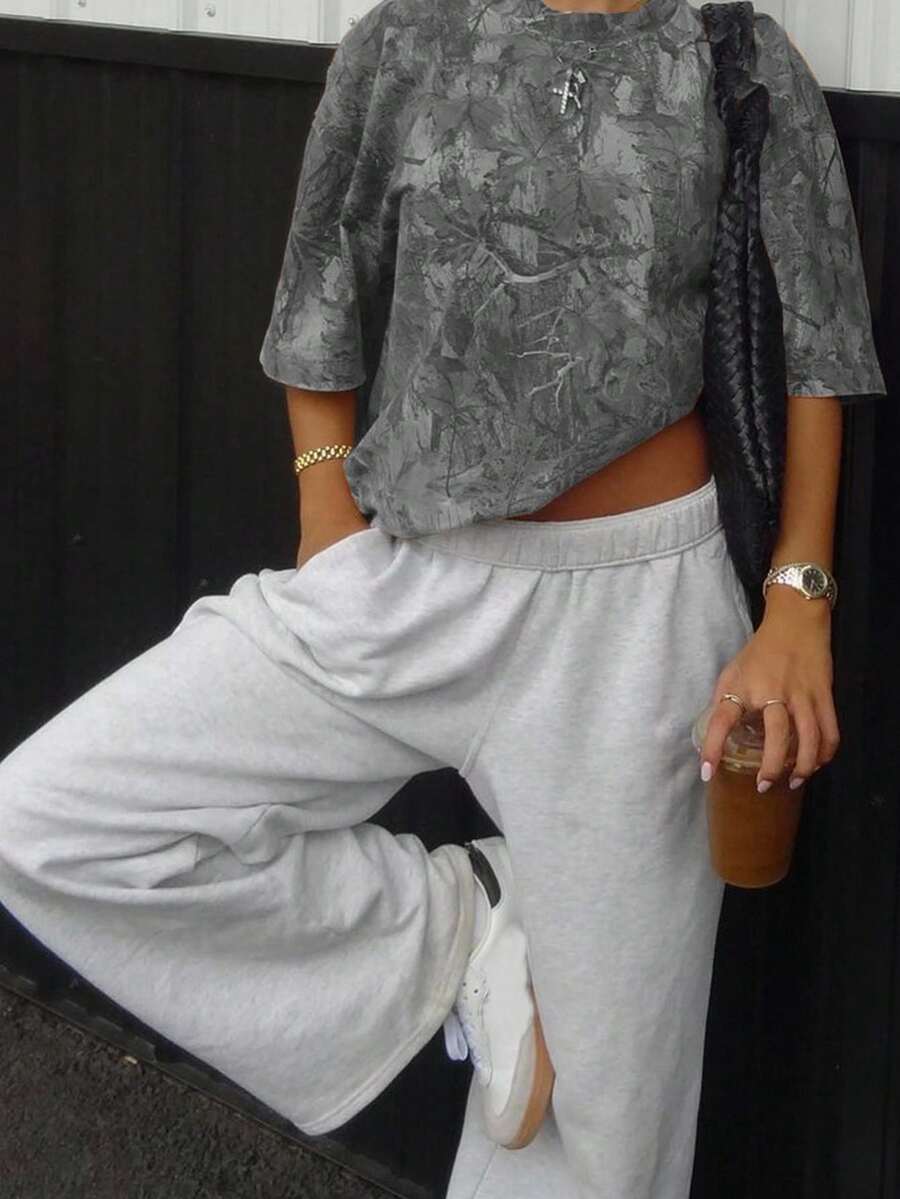 INAWLY Women's Casual Loose Camo Print Short Sleeve T-Shirt - Black - View 1