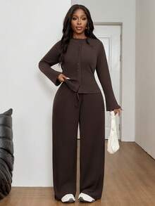 SHEIN PETITE CURVE Bộ đồ nữ cỡ lớn màu trơn tay dài cài một hàng cúc và quần ống rộng, kiểu dáng thường ngày, gồm 2 món. - màu nâu - Xem 3