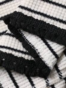 DAZY 少女字母条纹印花圆领短袖休闲宽松连衣裙 - 黑與白 - 查看 6