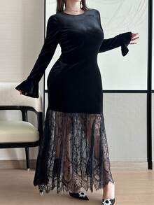 Dazy Plus 优雅长袖黑色修身天鹅绒撞色蕾丝圆领连衣裙，适合约会穿着 - 黑色 - 查看 9