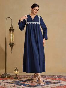 Al Najma Đầm Abaya maxi dáng rộng, thoải mái, phối ren móc dành cho nữ. - Màu xanh lam - Xem 3