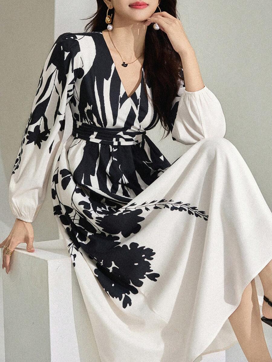 DAZY 女士全印花V领裹身长袖中长连衣裙/吊带裙 - 黑色 - 查看 1