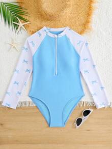 SHEIN 这款可爱的三角连体泳衣是少女们的夏季必备单品，非常适合海滩度假。浅蓝色调搭配蝴蝶结装饰，采用针织面料，长袖设计提供防晒保护，并配有实用拉链。这款泳衣兼具时尚、休闲、优雅和迷人的女性魅力，是游泳、夏季度假、海滩之旅、泳池派对、夏季假日派对和休闲度假的完美之选。 - 淺藍色 - 查看 3