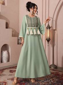 SHEIN Najma 印花拼接流苏七分袖喇叭形束腰上衣和传统长裙（女款） - 綠色 - 查看 3