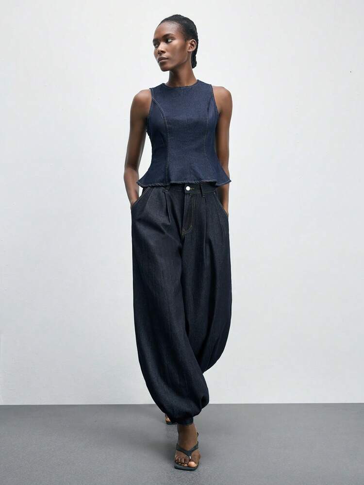 SHEIN Maija Women's Raw Denim Sleeveless Round Neck Top With A Fitted Waist, Perfect For Summer Work And Casual Wear