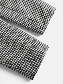 BizChic 2025 Autumn/Winter New Black & White Plaid Pattern Front Button Decorated V-Neck Waist Pocket Covered Women's Coat, Retro Chic Elegant Urban Commute Everyday Versatile Romantic Casual 90s Christmas New Year, Suitable For Thanksgiving, Party, Beach, Graduation, Holiday, Wedding Guest, Hostess, Date, Party, Concert, Brunch, Airport - Black and White - View 6