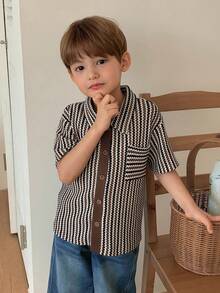 Dazy Kids 男童贴袋撞色条纹印花纽扣短袖T恤 夏季 - 棕色 - 查看 3