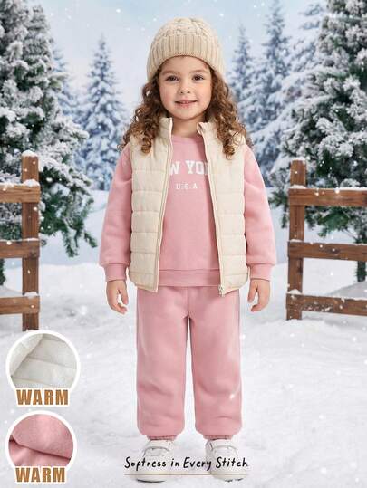 Cozy Pixies Conjunto de 3 piezas para niña joven con sudadera con capucha de cuello redondo de manga larga con estampado de letras, pantalones de cintura elástica, chaleco sin mangas, forrado térmico, adecuado para invierno, Navidad, Año Nuevo, exterior. Conjunto de otoño e invierno para niña, conjunto cálido con chaleco de piel sintética. Ropa de invierno para niña pequeña, conjunto cálido de chaleco para niña.