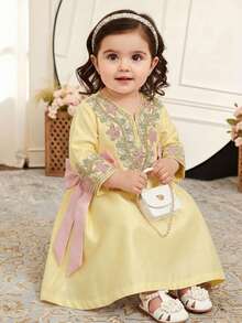 SHEIN فستان بناتي مريح وكاجوال وعملي وأنيق مزين بفيونكة كبيرة على الجانب، مناسب للارتداء اليومي وحفلات عيد الميلاد والسهرات والمناسبات والأعراس والمعارض في فصول الربيع والصيف والخريف والشتاء، مناسب للاستخدام الداخلي والخارجي، للاستخدام اليومي والرياضة واللعب والحفلات وتصوير الصور والعطلات والمهرجانات - أصفر - مشاهدة 7