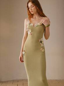 MOTF PREMIUM FLORAL APPLIQUE FITTED CAMISOLE SWEATER DRESS - Green - View 6