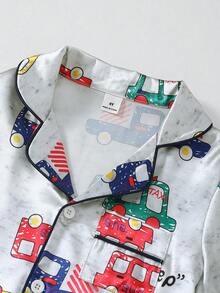 男童休闲卡通印花睡衣套装，撞色滚边，短袖上衣带口袋和纽扣，短裤，家居服 - 彩色 - 查看 3