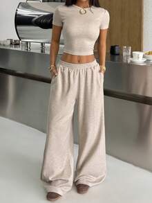 SHEIN EZwear Bộ đồ mặc nhà dệt kim tay ngắn cổ tròn màu trơn, ôm sát, dáng lửng, thích hợp mặc ở nhà. - Màu nâu  Mocha - Xem 4