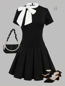 SHEIN Girlism Teen Girl dệt kim mối nối màu có thể tháo rời nơ xếp li váy ngắn tay đơn giản - Đen và trắng - Xem 1
