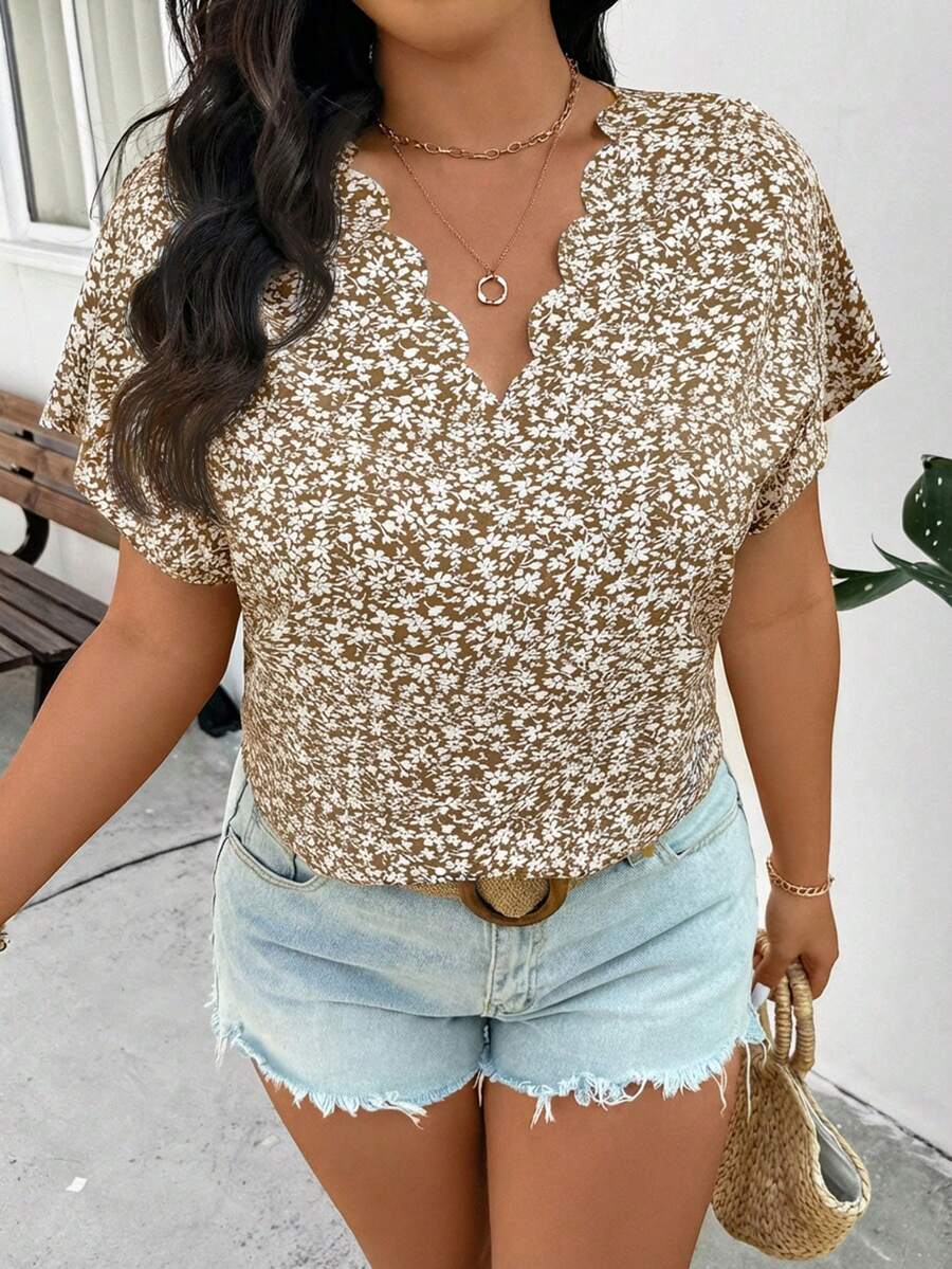 SHEIN Frenchy 大码休闲度假贝壳领蝙蝠袖宽松套头衫 - 彩色 - 查看 1