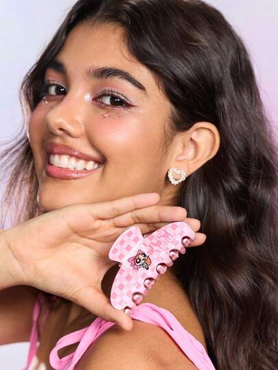 FanGlow THE POWERPUFF GIRLS X SHEIN Powerpuff Girls Printed Acrylic Hair Clip, Practical And Durable Tool For Securing Hairstyles, Hair Claw Design To Prevent Pulling Hair, Suitable For Everyday Use Or Wearing At Parties And Gatherings.