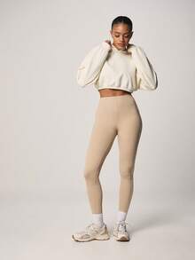 Missguided x Playboy Quần legging cạp cao có logo và chi tiết sọc bên hông, kiểu dáng thể thao ôm sát, dài đến mắt cá chân, thích hợp cho tập luyện. - Màu Xám nhạt - Xem 4