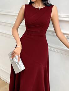 Modelyn Women's Solid Color Round Neck Pleated Sleeveless Elegant Dress - Burgundy - View 6