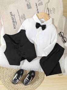 SHEIN 三件套男婴正式绅士风套装，包括长袖白衬衫（带蝴蝶结）、双排扣马甲和长裤，适合生日派对、晚宴、婚礼、比赛表演、周岁生日、洗礼等正式场合，时尚优雅的幼儿婚礼服饰。