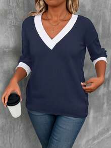 EMERY ROSE Áo thun nữ tay dài cổ chữ V in họa tiết màu trơn cỡ lớn - Nhiều màu - Xem 3