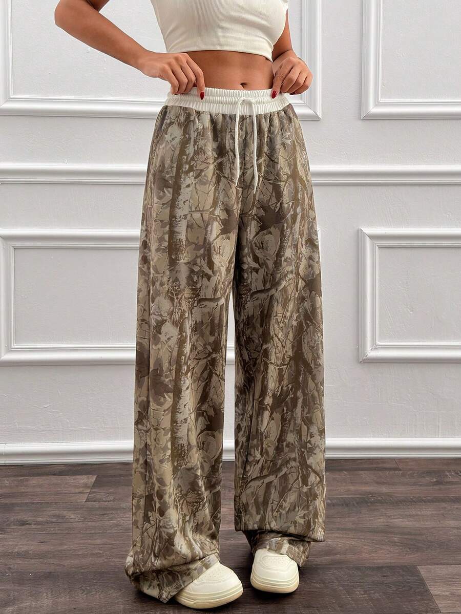 Cloudara Women Printed Detailed Wide Leg Sweatpants - Multicolor - View 1