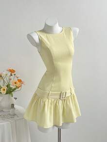 Elamini Women's Yellow Plaid Sleeveless Round Neck Fitted A-Line Short Dress With Belt, Fashion Versatile Basic Casual Street School Style, Spring/Summer Back To School Season - Yellow - View 6